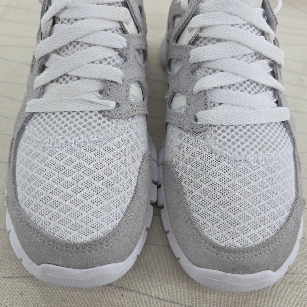Nike Womens Free Run 2 Summit White Grey Running Shoes DM8915-100 Size 7.5 - Picture 4 of 13